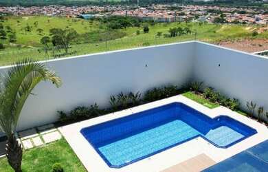 Imagem 1: Sobrado Novissimo,alto padrao, Village Mantiqueira