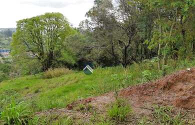 Imagem: O terreno possui 2180m² de Área e está localizado em Louveira