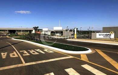 Imagem: O terreno possui 303m² de Área e está localizado em Terras