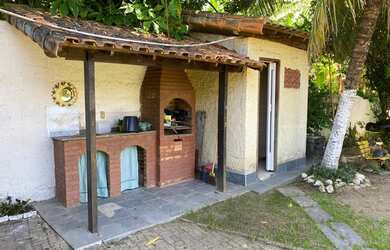 Imagem: A casa possui 2 Dormitórios, 1 Banheiro, 3 Vagas na garagem