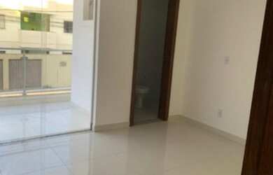 Imagem 8: Sobrado para venda. 220m² de Área, 4 Vagas na garageme4 Dormitórios