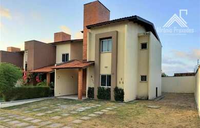 Imagem: A casa em condomínio possui 4 Dormitórios, 4 Banheiros, 3