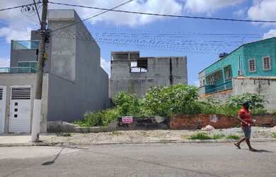 Imagem: O terreno está localizado em Jardim São Luís, Suzano à venda