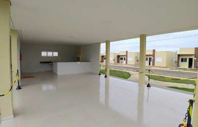 Imagem: A casa em condomínio possui 2 Dormitórios, 1 Banheiro, 2 Vagas