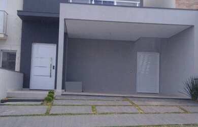 Imagem: A casa em condomínio possui 3 Dormitórios, 4 Banheiros, 2