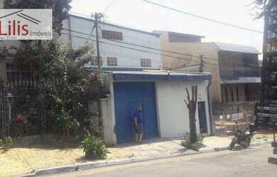 Imagem: O depósito possui 240m² de Área e está localizado em Água