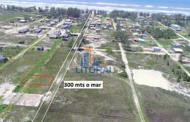 Imagem: O terreno está localizado em Balneário Gaivota, SC à venda