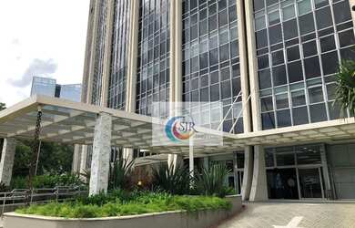 Imagem: O depósito possui 5 Vagas na garagem, 560m² de Área e está