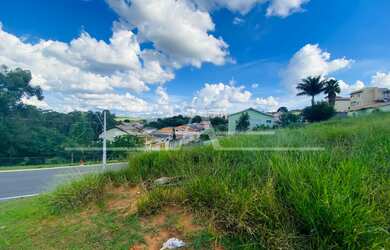 Imagem: O terreno possui 340m² de Área e está localizado em Bragança