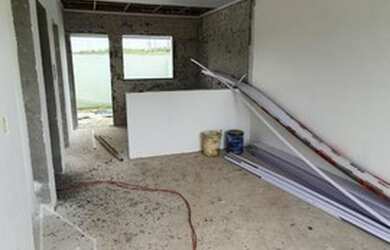 Imagem 2: Casa para Venda em Ponta Grossa, Colônia Dona Luíza, 2 dormitórios, 1 banheiro, 3 vagas