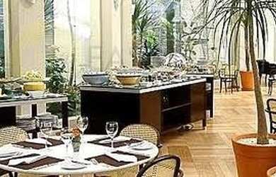 Imagem 14: Flat em São Paulo. Piscina, Área de serviço, 28m² de Áreae1 Vaga...