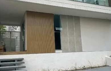 Imagem: A casa em condomínio possui 3 Dormitórios, 5 Banheiros, 2