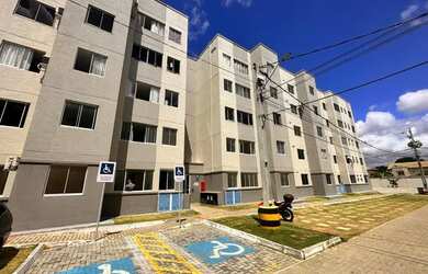 Imagem: O apartamento possui 2 Dormitórios, 1 Banheiro, 1 Vaga na garagem