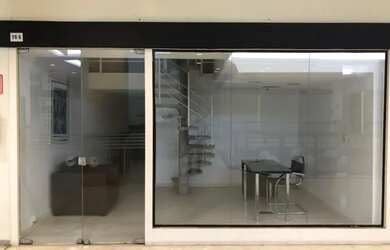 Imagem: O depósito possui 1 Vaga na garagem, 47m² de Área e está