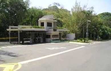 Imagem: A casa em condomínio possui 4 Dormitórios, 5 Banheiros, 4