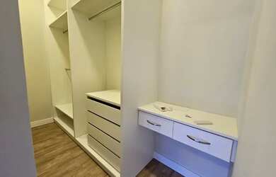 Imagem 15: Casa de condomínio sobrado para venda tem 360 metros quadrados com 5...