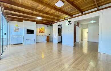 Imagem: A casa em condomínio possui 2 Dormitórios, 2 Banheiros, 2