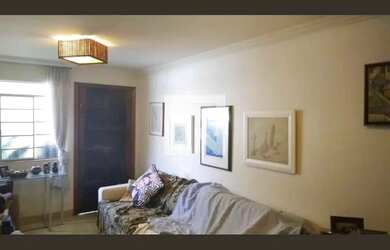 Imagem: A casa possui 3 Dormitórios, 3 Banheiros, 3 Vagas na garagem