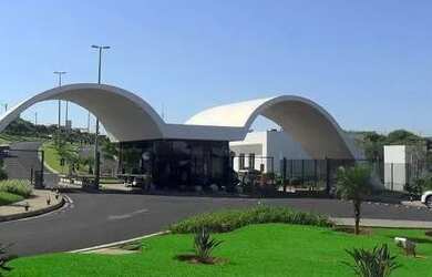 Imagem: O terreno possui 400m² de Área e está localizado em São