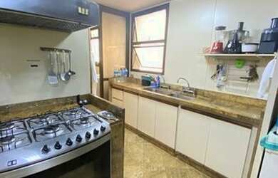 Imagem 10: Apartamento para venda com 375 metros quadrados com 4 quartos em Lagoa - Rio de Janeiro