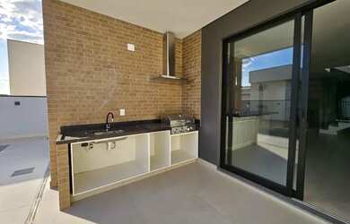 Imagem 12: Casa de condomínio sobrado para venda tem 360 metros quadrados com 5...