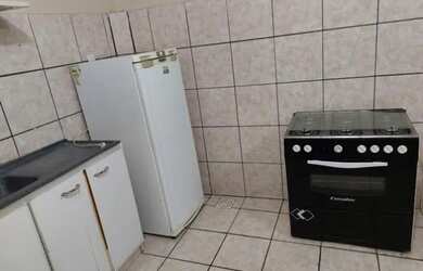 Imagem: O apartamento possui 1 Dormitório, 1 Banheiro, 1 Vaga na garagem