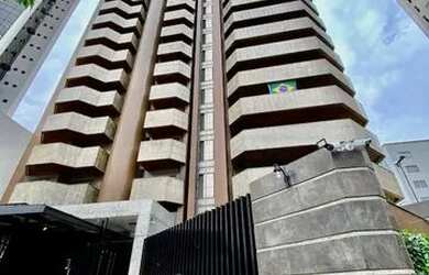 Imagem: O apartamento possui 5 Dormitórios, 5 Banheiros, 4 Vagas na