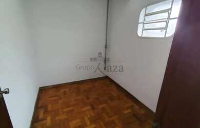Imagem 9: Oportunidade - Apartamento - Vila Adyana - Edifício Luciana II - 3 Dormitórios...