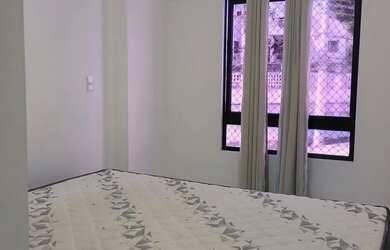 Imagem 2: Quarto e sala - Candeal. Piscina, Ar-condicionado, 43m² de Áreae1 Vaga...