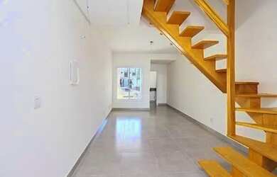 Imagem 12: Casa em Porto Alegre, no bairro Hípica, com 2 dormitório s , e 2 banheiros,...