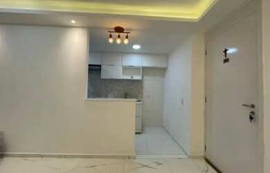 Imagem: O apartamento possui 2 Dormitórios, 1 Banheiro, 1 Vaga na garagem