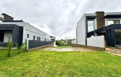 Imagem: O terreno possui 252m² de Área e está localizado em Centro