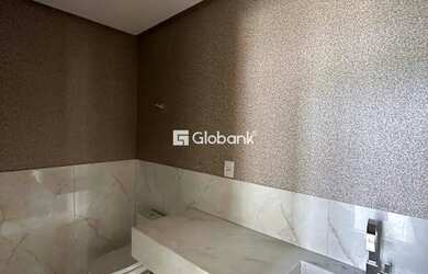 Imagem 7: Casa em Montes Claros, no bairro Ibituruna, à venda