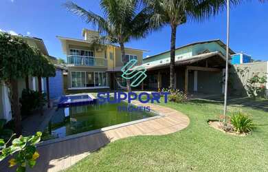 Imagem: A casa em condomínio possui 5 Dormitórios, 4 Banheiros, 2