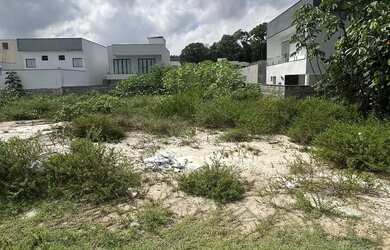 Imagem: O terreno possui 250m² de Área e está localizado em Ponta