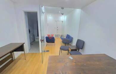 Imagem: O depósito possui 38m² de Área e está localizado em Centro