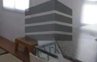 Imagem: O apartamento possui 1 Dormitório, 1 Banheiro, 1 Vaga na garagem