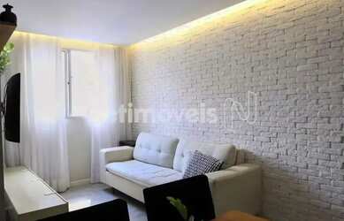 Imagem: O apartamento possui 3 Dormitórios, 2 Banheiros, 1 Vaga na