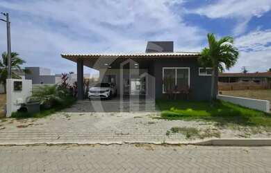 Imagem: A casa em condomínio possui 3 Dormitórios, 4 Banheiros, 2