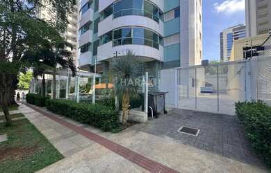 Imagem: O apartamento possui 3 Dormitórios, 3 Banheiros, 2 Vagas na