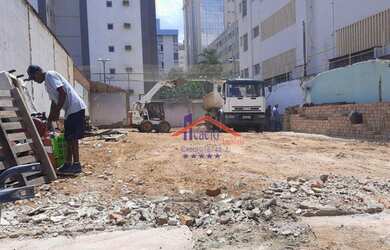 Imagem: O terreno possui 360m² de Área e está localizado em Bosque