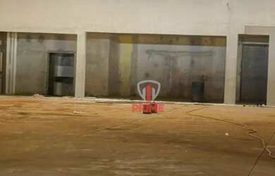 Imagem: O depósito possui 2.200m² de Área e está localizado em