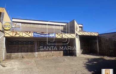 Imagem: O depósito possui 5 Vagas na garagem, 674m² de Área e está