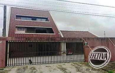 Imagem: A casa possui 5 Dormitórios, 4 Banheiros, 5 Vagas na garagem