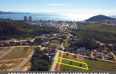 Imagem: O terreno possui 912m² de Área e está localizado em Penha