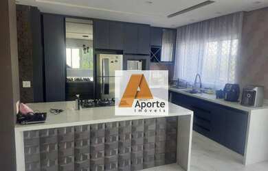 Imagem: A casa possui 3 Dormitórios, 2 Banheiros, 3 Vagas na garagem