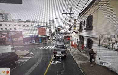 Imagem: A casa possui 3 Dormitórios, 2 Banheiros, 1 Vaga na garagem