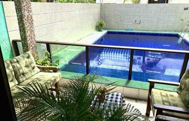 Imagem: A casa possui 3 Dormitórios, 2 Banheiros, 2 Vagas na garagem