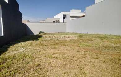 Imagem: O terreno possui 300m² de Área e está localizado em Jardim
