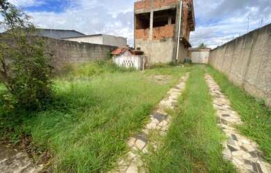 Imagem 2: Brazil Imobiliária Vende - Lote 400m² no Condomínio Residencial Paraíso